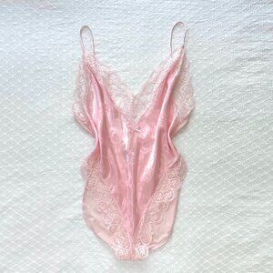 Dainty baby pink satin bodysuit featuring paisley embossing fabric